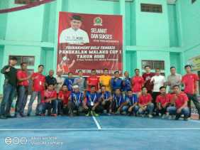 Wakil Ketua DPRD Provinsi Riau Buka Secara Resmi Turnamen Bulu Tangkis Pangkalan Malako CUP I