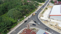 Pemerintah Program Prioritas Infrastruktur Jalan Melalui Program KPBU - AP