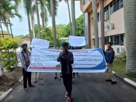 Mahasiswa Bergerak !!! Aktivis Dari KMRPD Melakukan Aksi Tolak Kedatangan Anies Baswedan Di Kota Pekanbaru