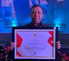 Pemkab Rohul Kembali Terima Penghargaan  Sebagai Daerah Terbaik Pengelolaan Dana Alokasi