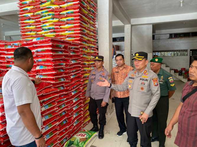 Jelang Ramadhan, Kapolres Pelalawan Bersama Instansi Terkait Cek  Bapokmas di Kota Pangkalan Kerinci