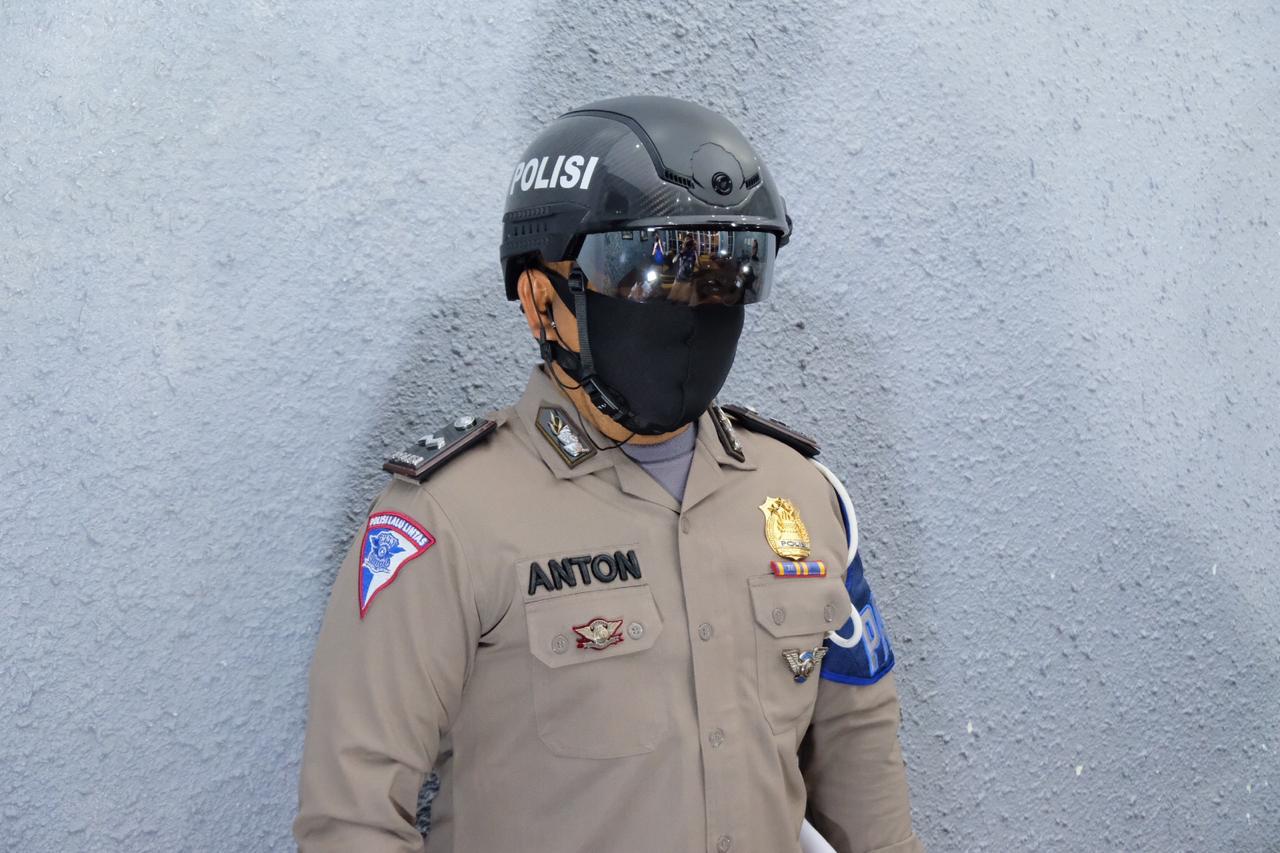Trobosan Terbaru Polda Riau Keluarkan Smart Helmed Thermal Untuk Deteksi Covid 19