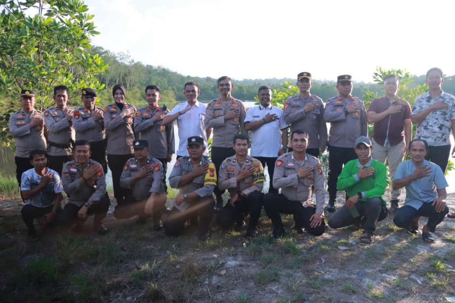 Kapolres Kampar Tinjau Langsung Embung di Desa Koto Tibun,  Perkuat Sinergi Cegah Karhutla