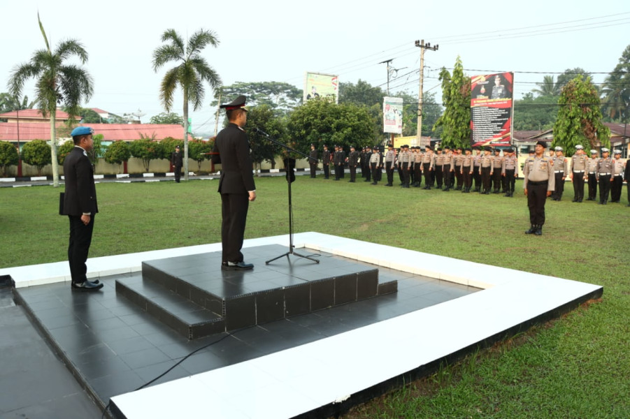 Kapolres Kampar Gelar Upacara Sumpah Pemuda Ke-95 Di Halaman Mapolres Kampar