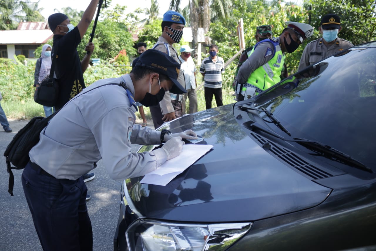 PSBB, Bupati Alfedri Minta Seluruh Camat & Penghulu Lebih Intensif Lakukan Sosialisasi