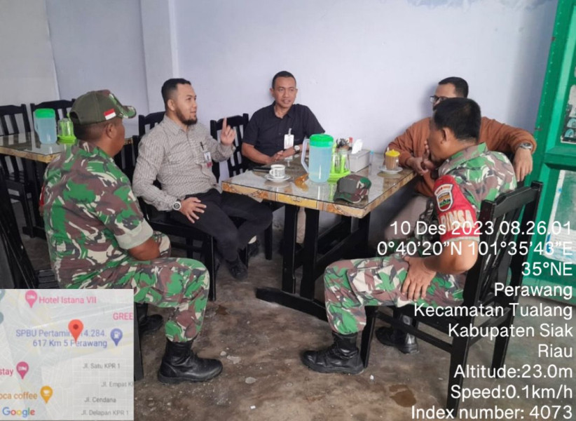 Sertu Sahidin dan Serda Dedy H Ajak Warga Binaan di Kelurahan Perawang Untuk Selalau Jaga Kebersihan Lingkungan & Kesehatan