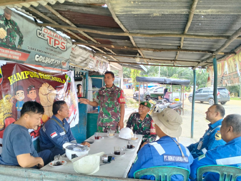 Babinsa Koramil 03/Minas Sosialisasikan Nilai-Nilai Pancasila di Kampung Pancasila - Minas Jaya
