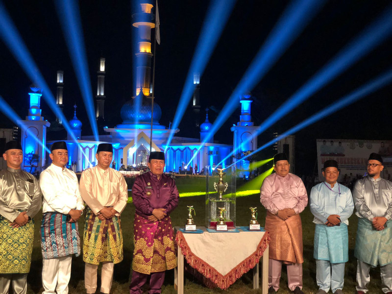 Bupati Rohul Resmi Tutup MTQ ke 24, Kafilah Kecamatan Rokan IV Koto Sabet Juara Umum