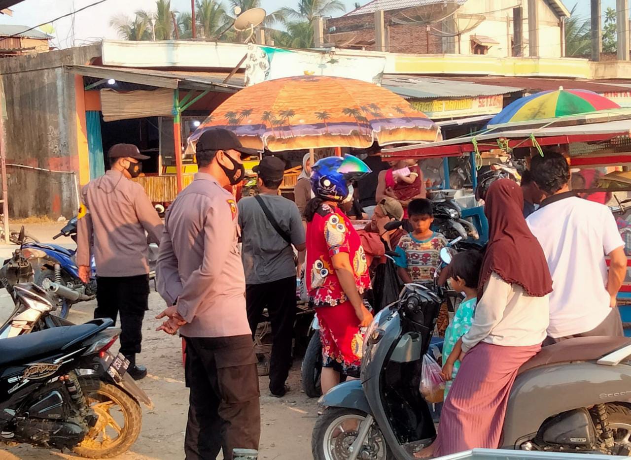 Intens Berikan Himbauan Prokes Kepada Warga, Polsek Pangkalan Lesung Sisir Tempat Keramaian