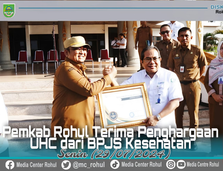 Apel Pagi Pemkab Rokan Hulu Dirangkai Dengan Penyerahan Sertifikat UHC