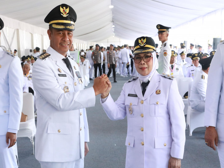 Presiden RI H. Prabowo Subianto Secara Resmi Lantik Bupati Kampar Ahmad Yuzar, S.Sos, MT dan Wakil Bupati Kampar Dr. Hj. Misharti S.Ag, M.Si