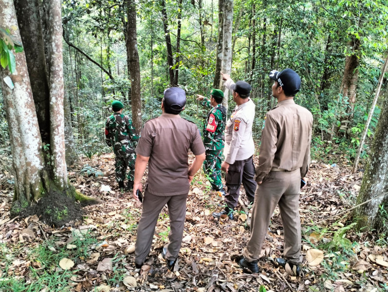 Babinsa Koramil 03/Minas Intensifkan Patroli Karhutla di Tengah Cuaca Cerah