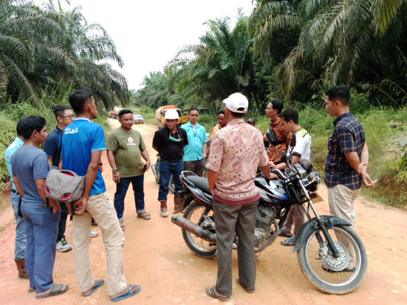 PKS PT PNNI Diminta Terlibat Perbaiki Jalan Rusak Parah di Bukit Indah Minas Timur