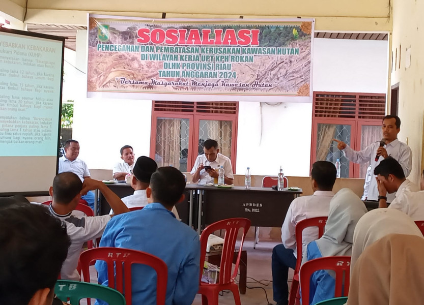 UPT KPH Rokan Gelar Sosialisasi Pencegahan Kerusakan Hutan Di Desa Rambah Tengah Barat