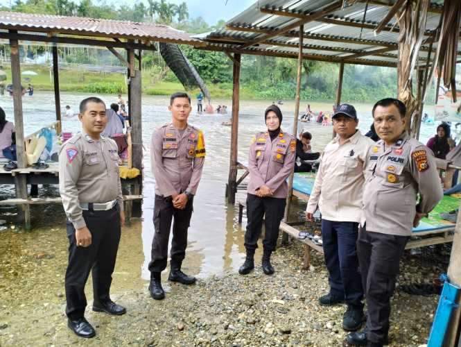 Kapolsek Bangkinang Barat Pimpin Langsung Patroli ke Lokasi Objek Wisata