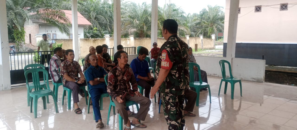 Serka D.Sihombing Gencar Sosialisasi Bahaya Narkoba di Kampung Muara Bungkal