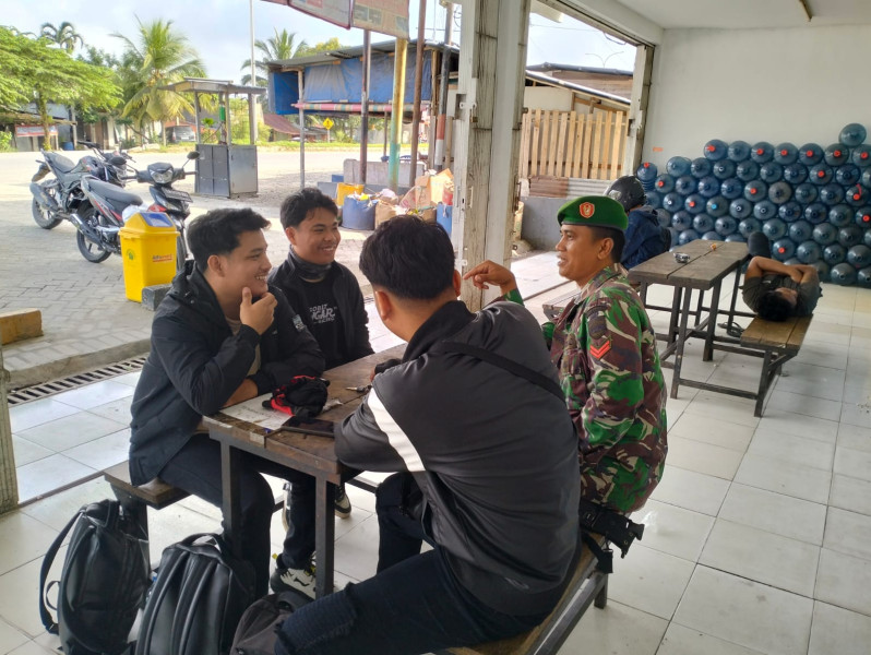 Babinsa Koramil 03/Minas Gencar Sosialisasikan Bahaya Narkoba Kepada Masyarakat Minas Jaya. Babinsa Koramil 03/Minas Gencar Sosialisasikan Bahaya Narkoba Kepada Masyarakat Minas Jaya.