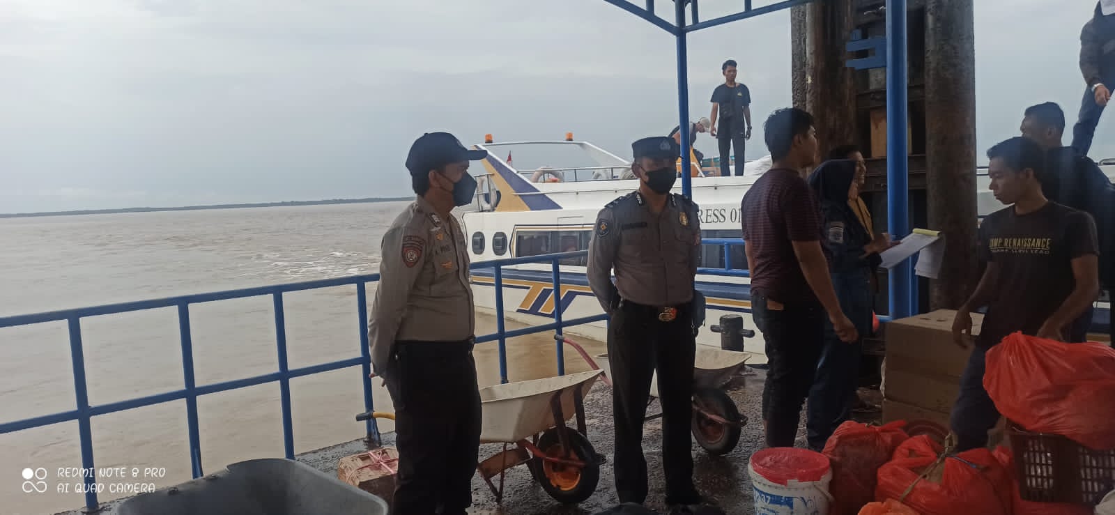 Polsek Kuala Kampar Pastikan Keamanan Dan Kenyamanan Penumpang Di Pelabuhan
