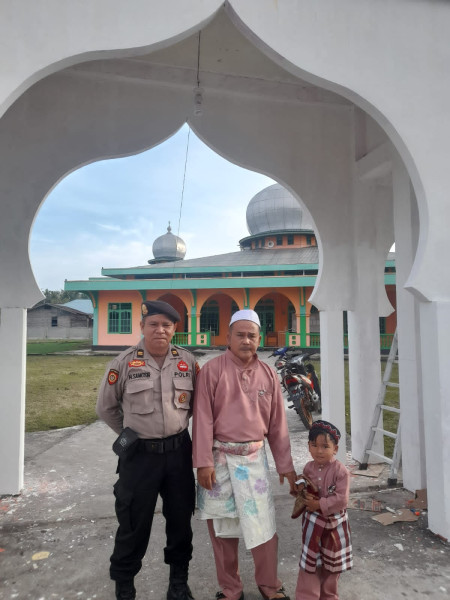 Polsek Kuala Kampar Pengamanan  Sholat Idul Fitri 1444 H