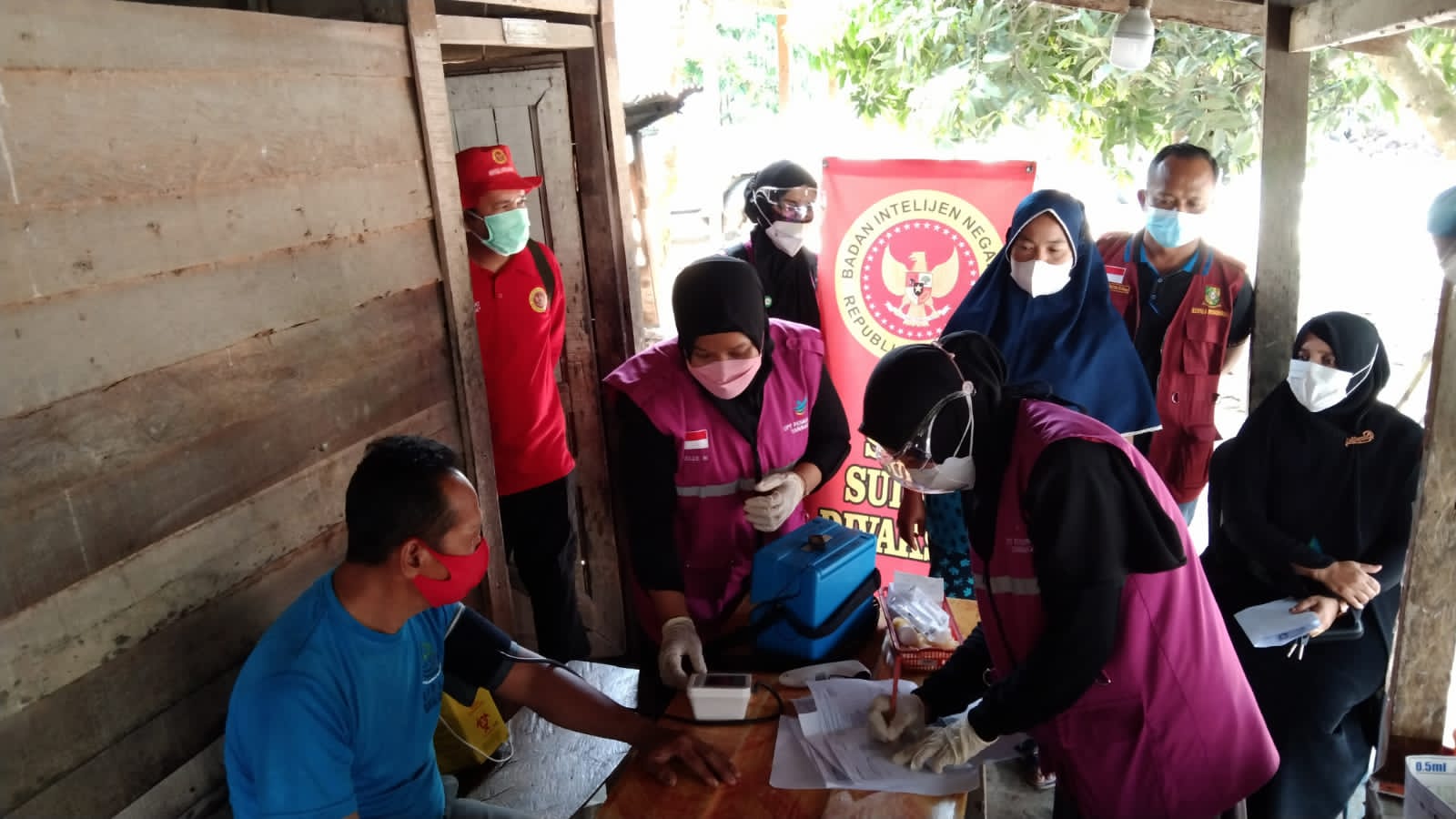 BINDA Riau Gelar Vaksinasi Lanjutan Door to Door di Desa Aur Sati Kampar
