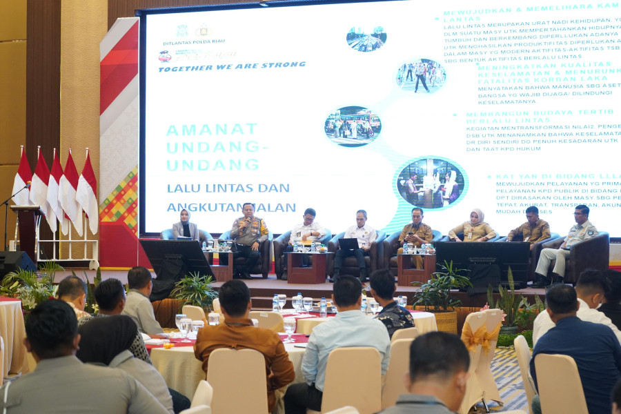 Ditlantas Polda Riau Gelar Kampanye Keselamatan Berlalulintas & Penandatanganan Komitmen Bersama