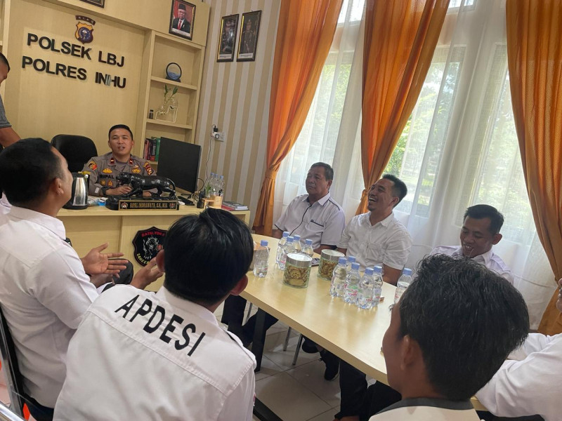 Kumpulkan Kepala Desa, Polsek LBJ Silahtuhrahmi dan Serukan Pemilu Damai