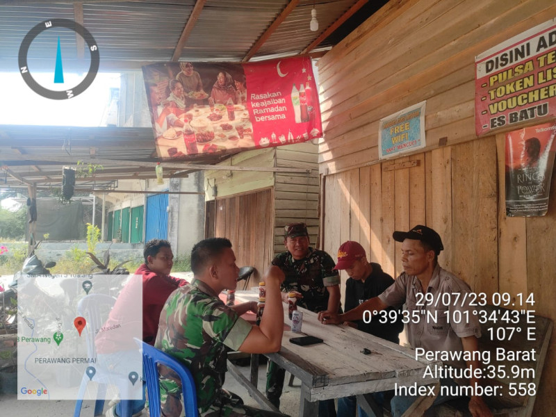 Babinsa Koramil 04/Perawang Senantiasa  Imbau Warga Binaan di Kampung Perawang Barat Jaga Kebersihan Lingkungan Dan Kesehatan 