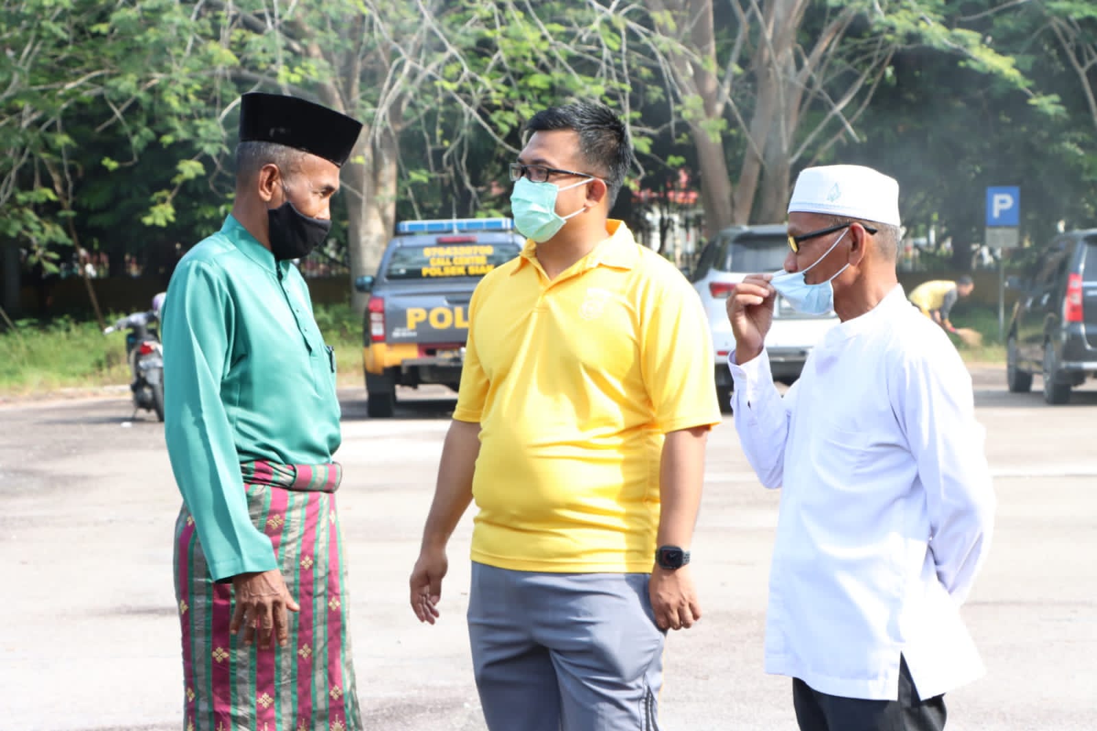 Laksanakan Giat Jumat Bersih, Ketua LAMR Siak Apresiasi & Ucapkan Terimakasih Pada Polres Siak