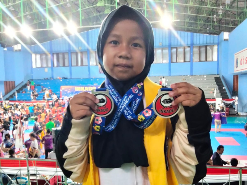 Siswi SDN 04 Minas Jaya Ini Berhasil Boyong Dua Medali Perak Dalam Kejurnas Inkado Open 2023 di Jakarta