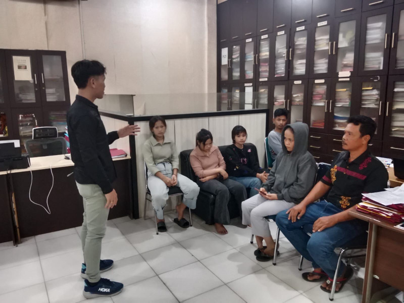 Satreskrim Polres Kampar Sentuh Hati Kaum Milenial Dengan Sosialisasi Untuk Jaga Diri dan Pilkada Damai