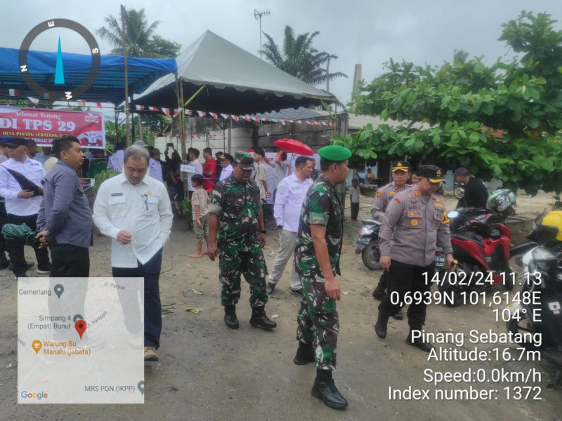 Danramil 04/Perawang Dampingi Forkopimda Siak Lakukan Pengawasan Jalannya Pemilu 2024 di Kecamatan Tualang