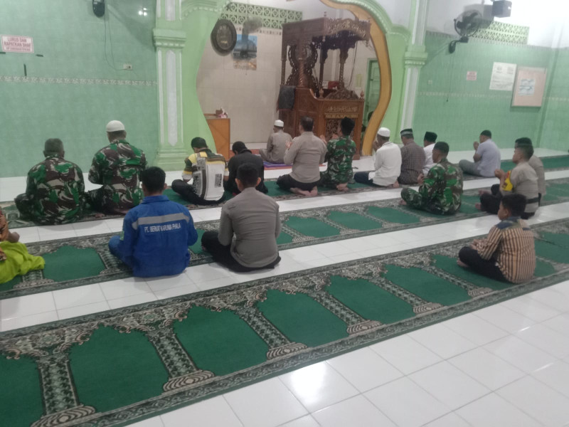Kompak! Sambut Tahun Baru 2024, TNI Polri Di Kecamatan Minas Gelar Doa Bersama