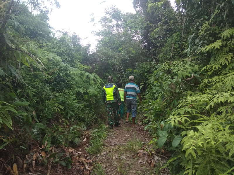 Serda Parjuni Bersama Masyarakat Giat Penanggulangan Karhutla Serta Berpatroli di Kampung Muara Bungkal 