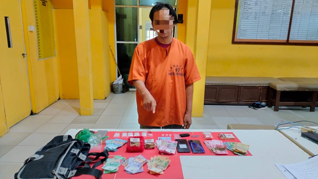 Polsek Tapung Hilir Ringkus Pengedar Sabu di Kijang Makmur, 27,55 Gram Sabu Disita!