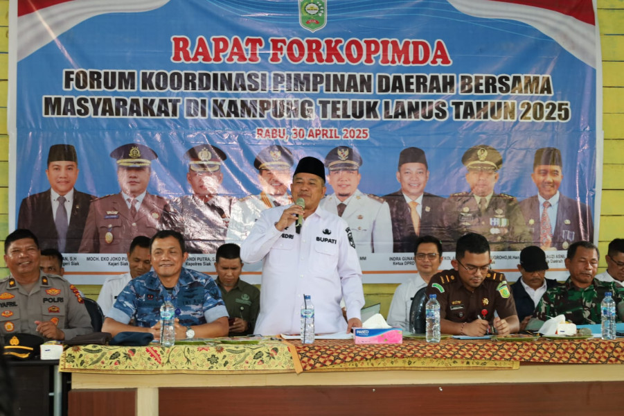 Musim Kemarau Tiba, Bupati Alfedri Ingatkan Warga Teluk Lanus Buka Lahan Tidak Dengan Cara Dibakar Musim Kemarau Tiba, Bupati Alfedri Ingatkan Warga Teluk Lanus Buka Lahan Tidak Dengan Cara Dibakar