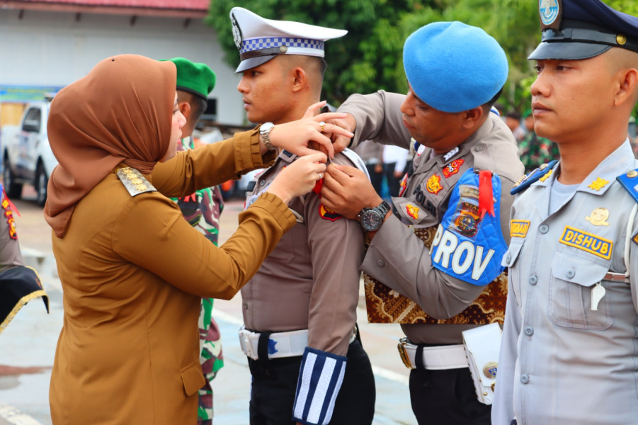 Apel Gelar Pasukan Ops Ketupat LK 2023 di Polres Inhu Berlangsung Khidmat