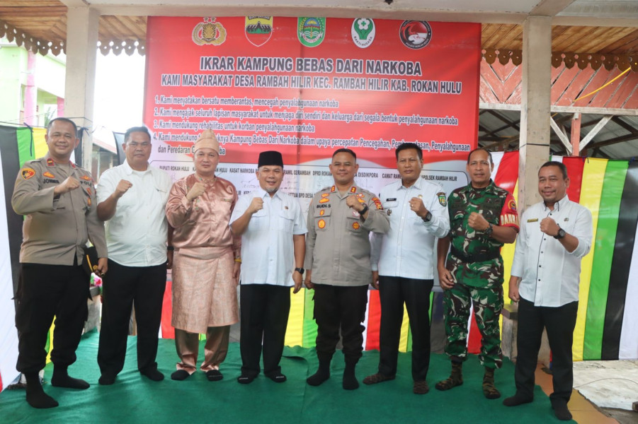 Kapolres & Pemkab Rohul Resmikan Kampung Bebas Narkoba Di Desa Rambah Hilir