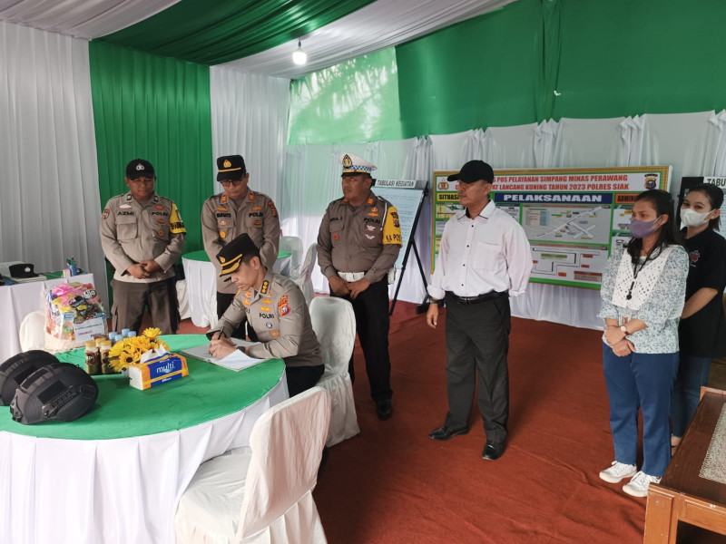 Karo SDM Polda Riau Kunjungi Pos Pam di Kecamatan Minas