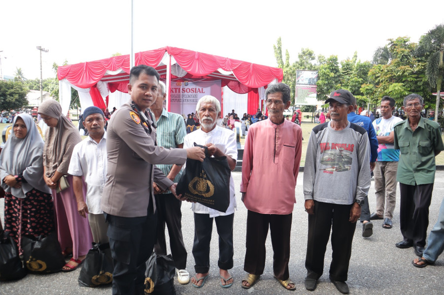 Polres Kampar melaksanakan Bansos dalam Rangka Kunjungan Kerja Waka Polri Ke Riau