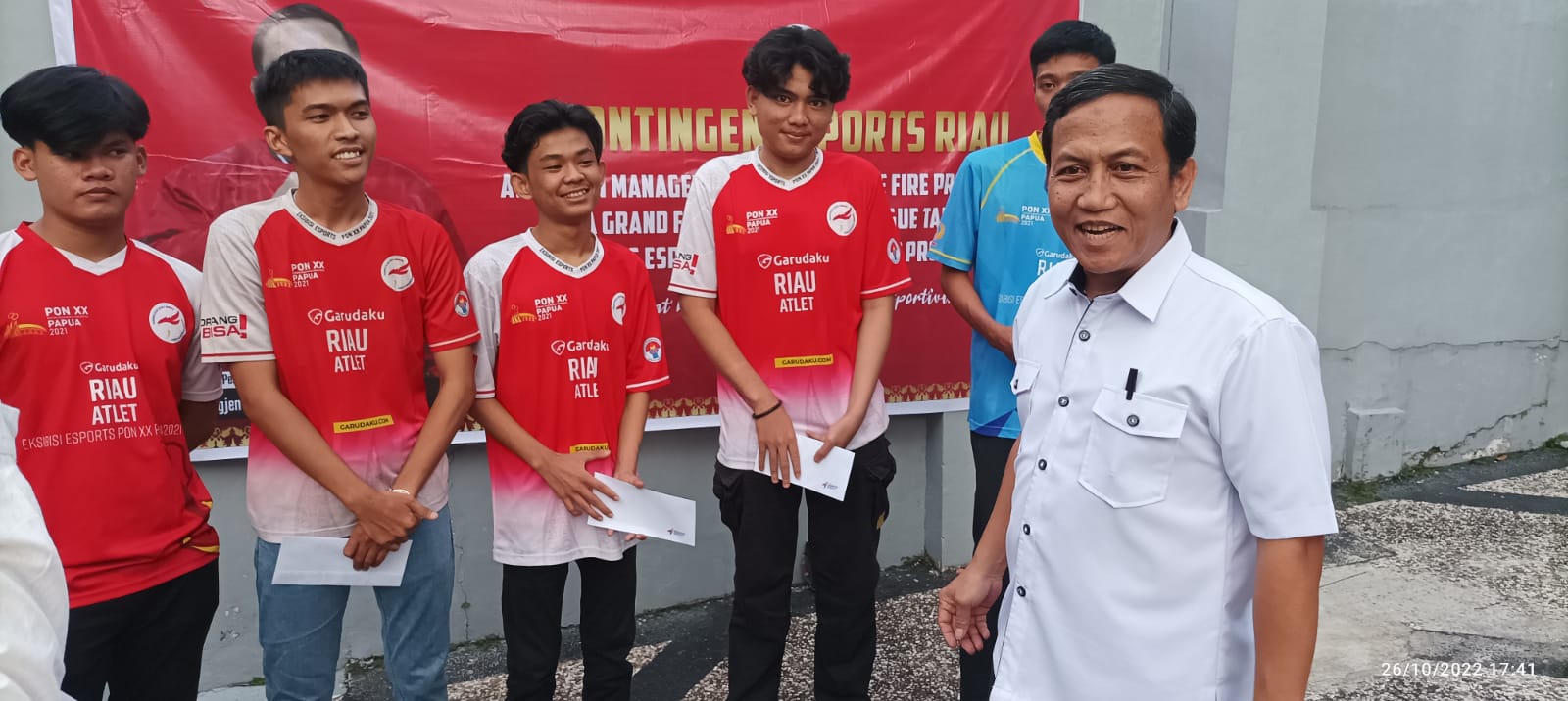 Pengprov ESI Riau Lepas Atlet Team Free Fire Menuju Grand Final Dunia Games League 2022