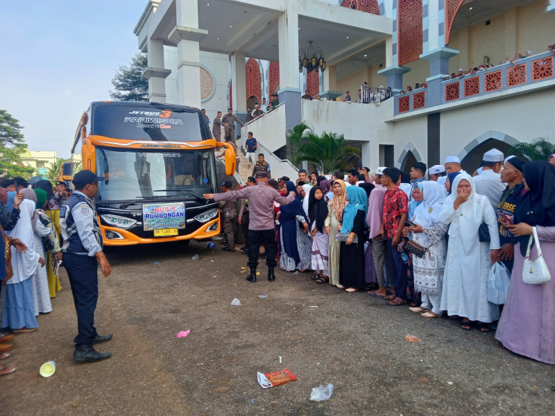 360 Calon Jamaah Haji Asal Rohul Berangkat Menuju Tanah Suci