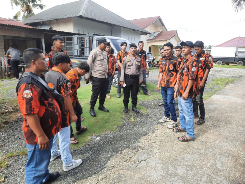 Bersama Ormas Pemuda Pancasila, Polsek Minas Gelar Cooling System Jelang Pilkada 2024