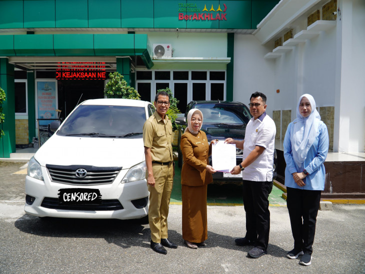 Kejari Kampar Serahkan Barang Milik Daerah Yang Telah Diamankan Kepada Pemda Kampar