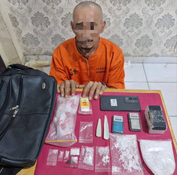 Pria Paruh Baya Ini Tak Berkutik Saat Diringkus Polres Siak, 168 Gram BB Berhasil Disita