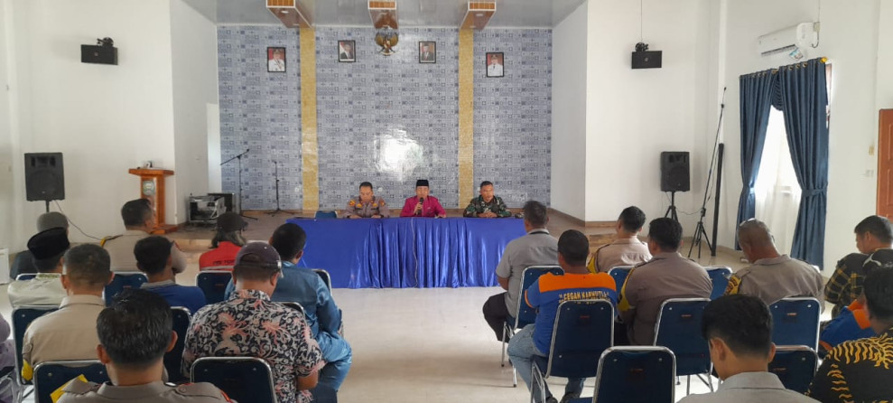 Sertu TH Hutagalung Ikuti Rakor Penanggulangan Karhutla di Kecamatan Tualang
