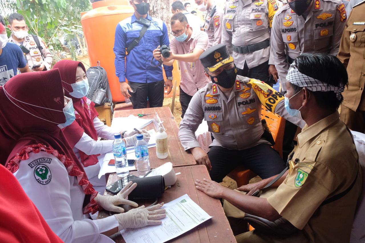 Vaksin Kemerdekaan, Polda Riau Jangkau Suku Talang Mamak Inhu