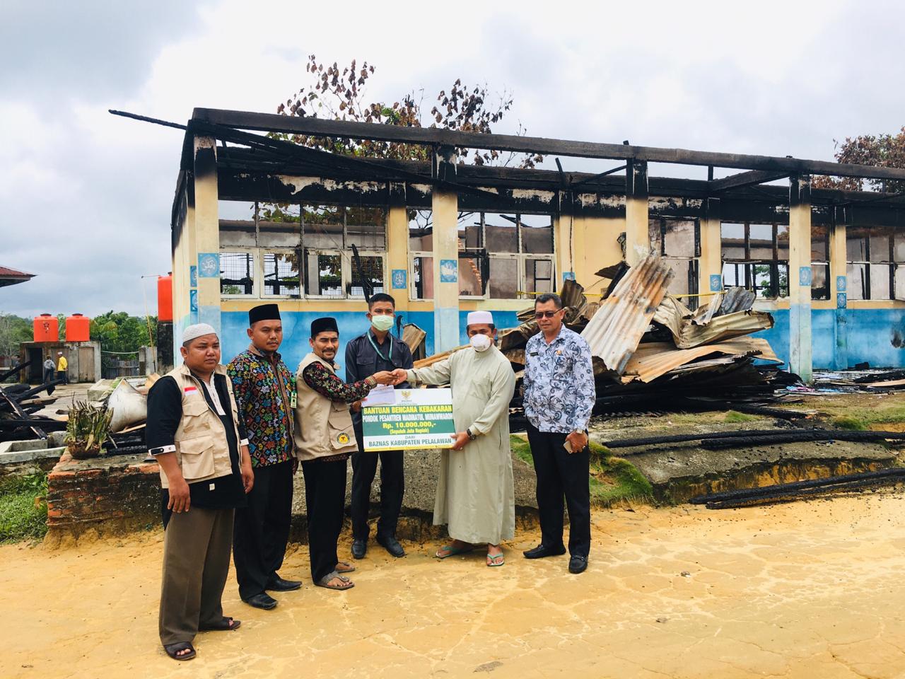 Baznas Kabupaten Pelalawan Bantu Pompes Korban Kebakaran