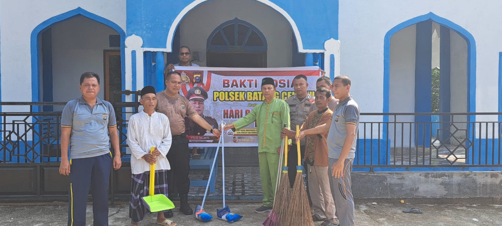 Polsek Batang Cenaku Bakti Sosial Sempena Hari Bhayangkara di 2 Mushala