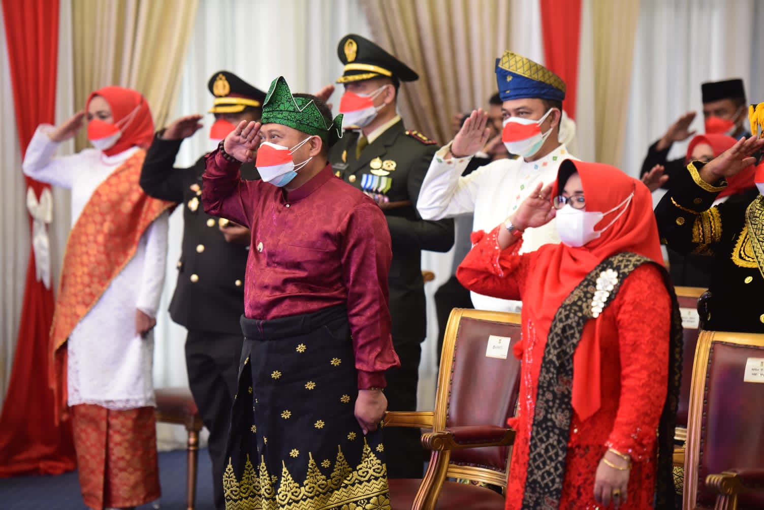 Gunakan Pakaian Adat pada Momentum Peringatan Hut RI ke-76