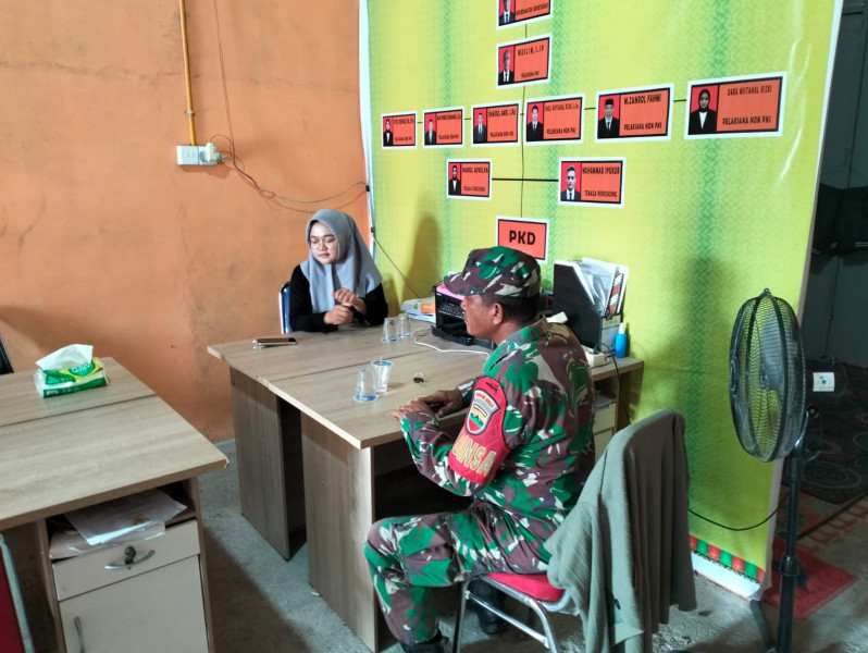 Babinsa Pantau Ketat Tahapan Pemilukada Tahun 2024 di Kecamatan Sungai Mandau